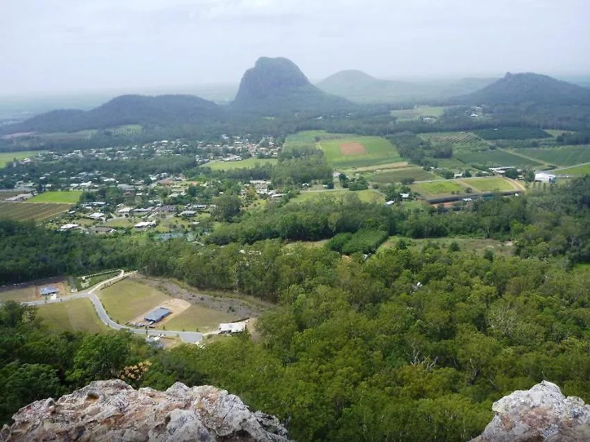 Rezort Hotel Crookneck Retreat Glass House Mountains